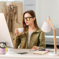 G8860 Yellow Lens Blue Light Reading Glasses (Model)